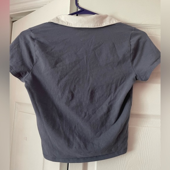 Hollister Must Have Collection Crop tee - Picture 4 of 4